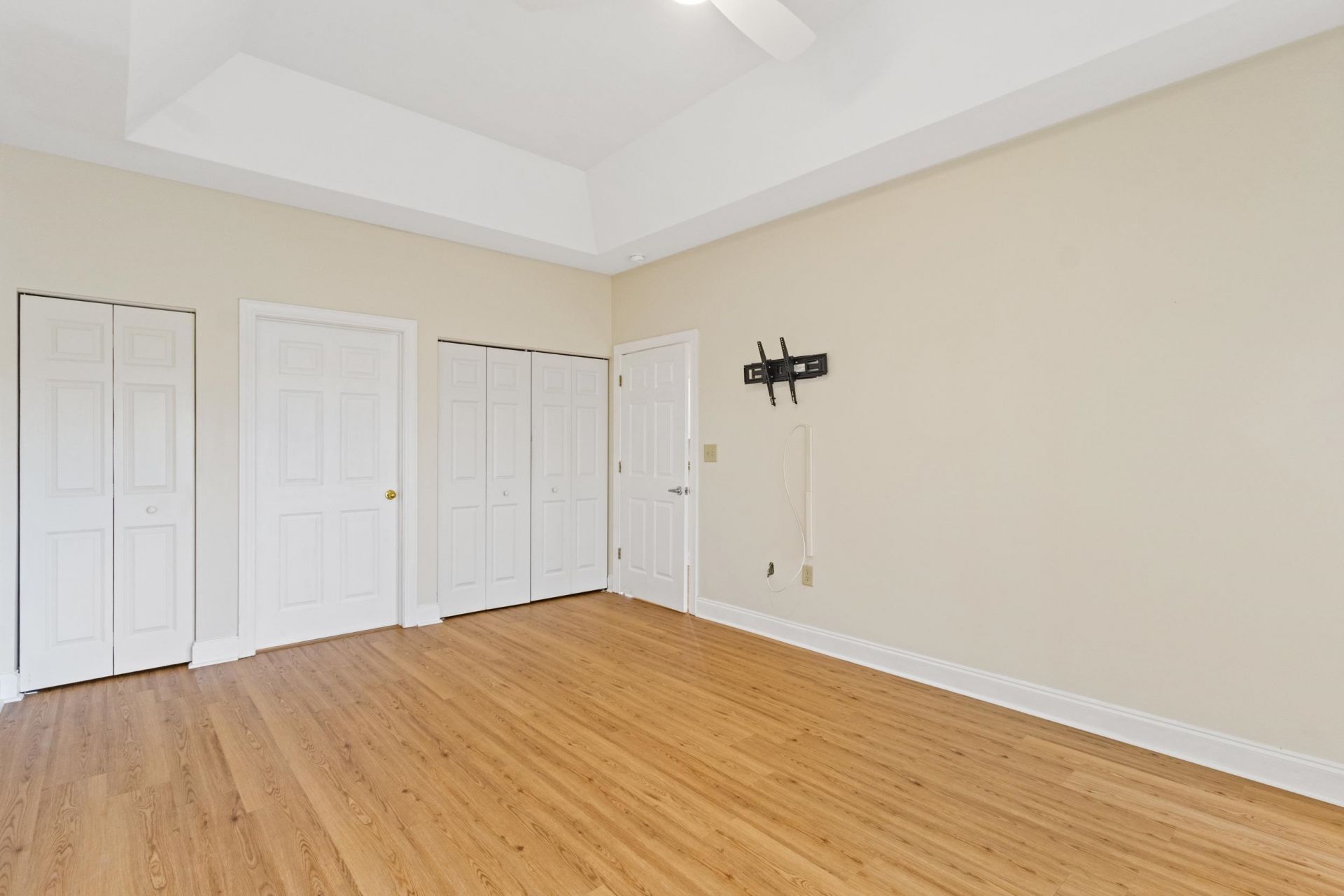 1017 World Tour Blvd. Photo 31