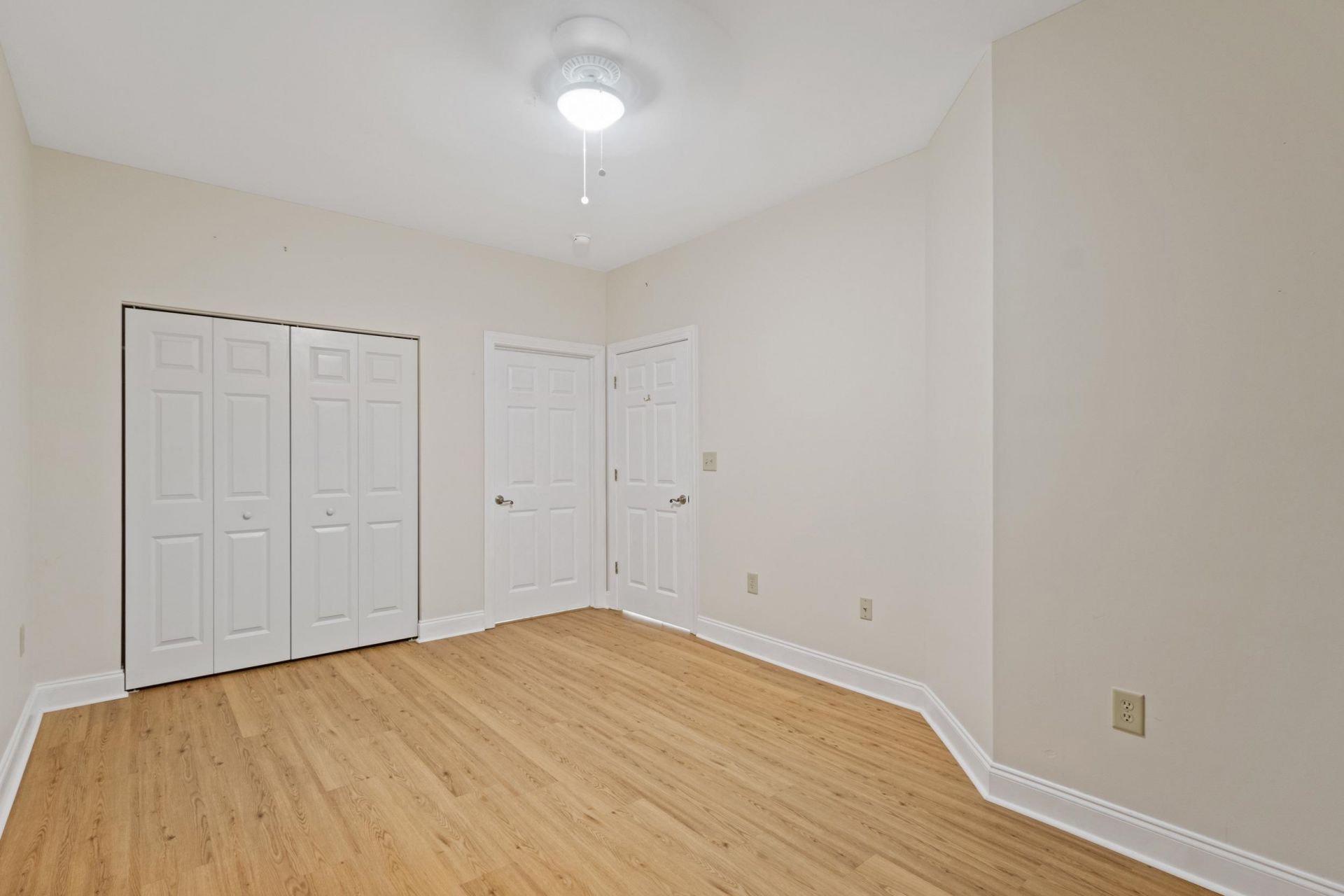 1017 World Tour Blvd. Photo 36