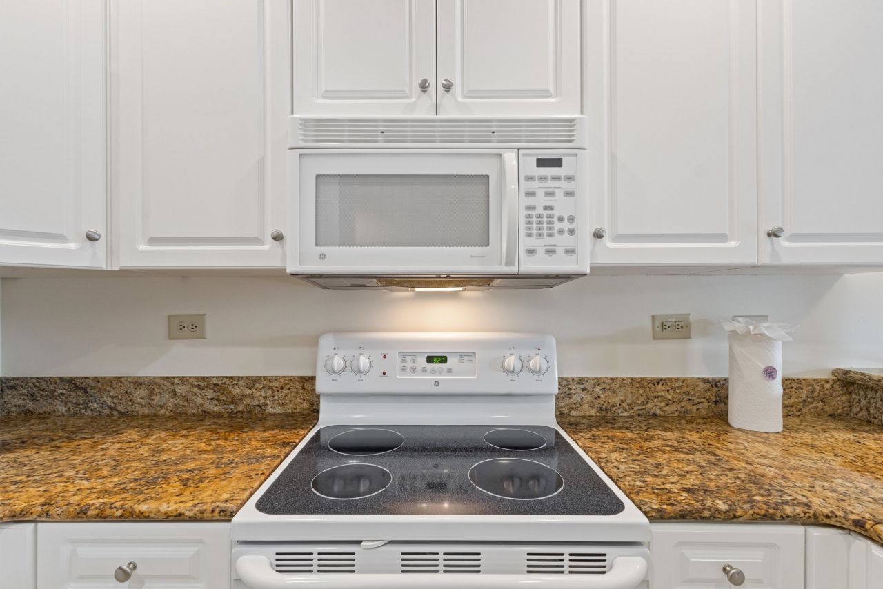 1017 World Tour Blvd. Photo 5