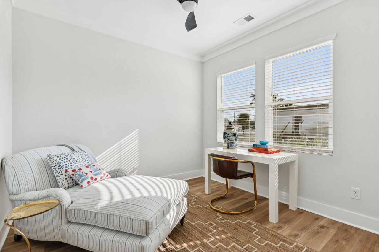 1909 Redwood Street Photo 17