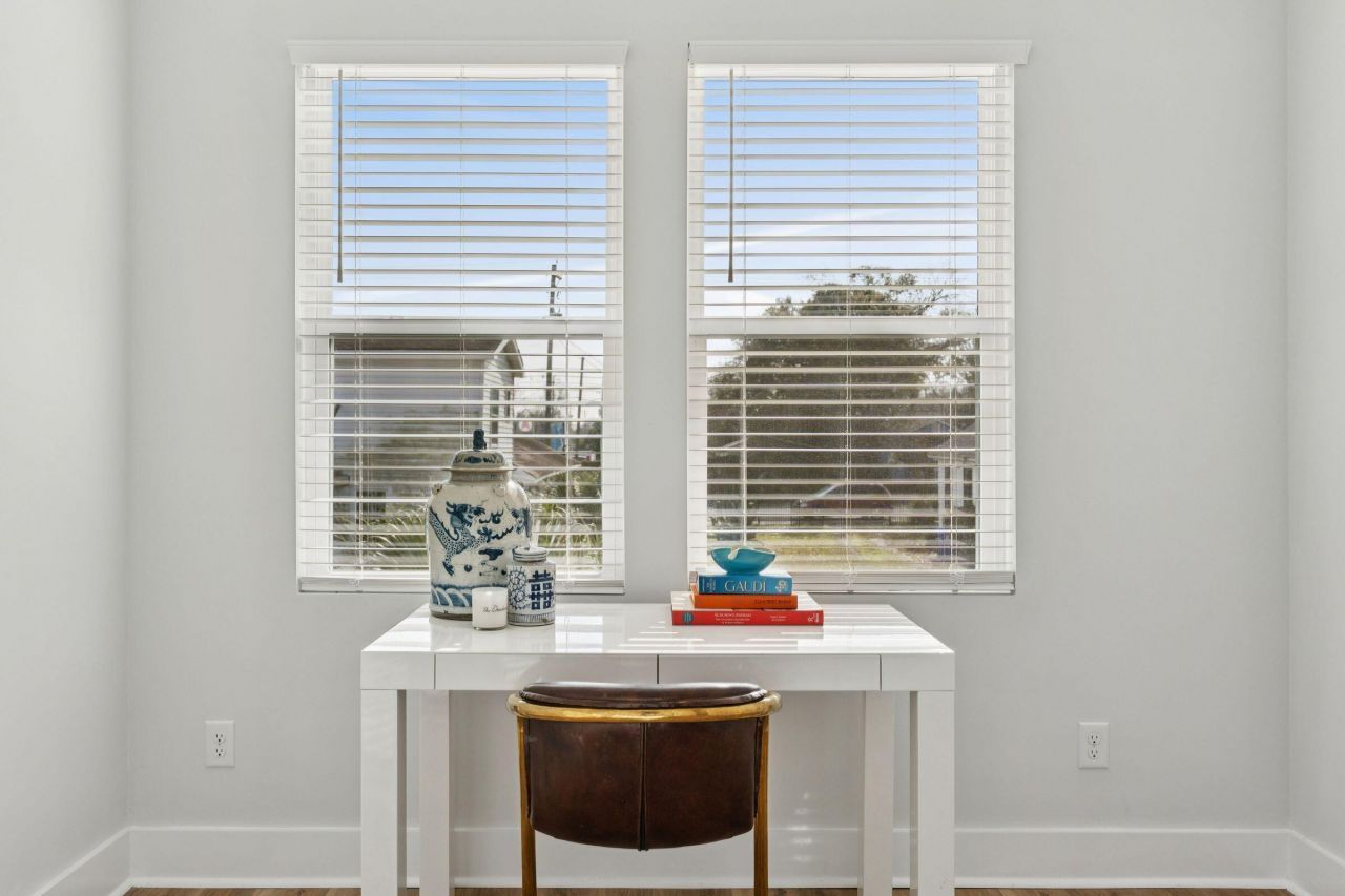 1909 Redwood Street Photo 19