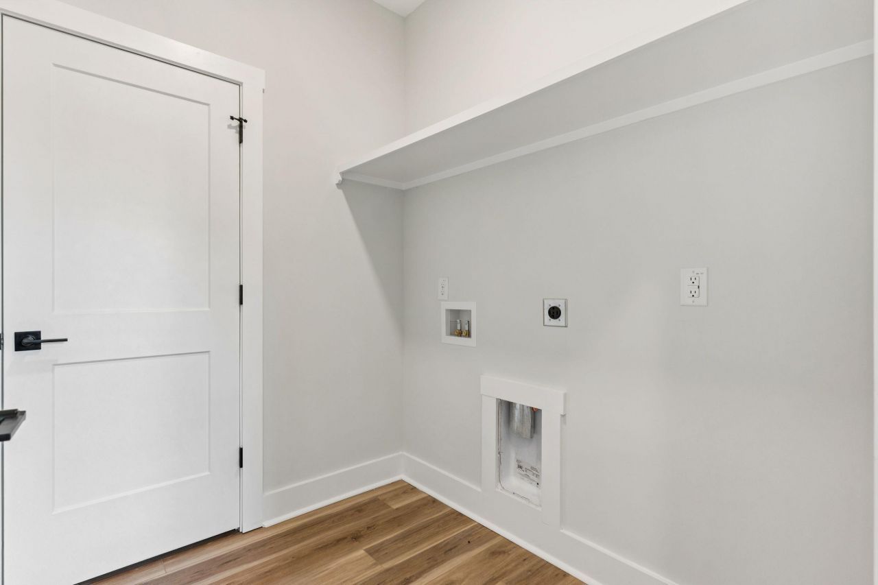 1909 Redwood Street Photo 35