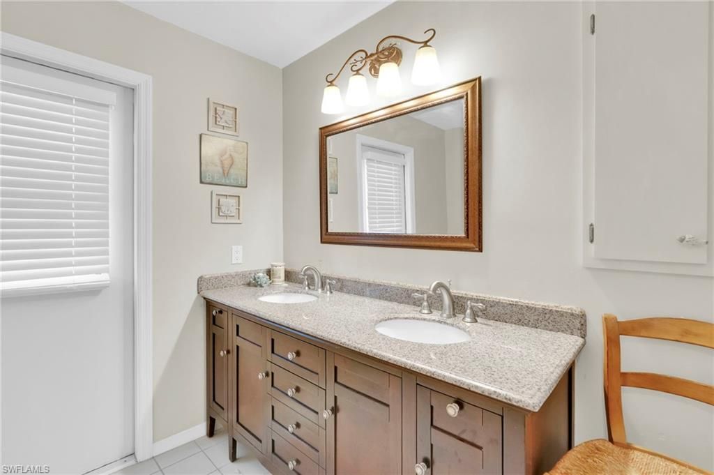 8866 Banyan Cove Cir, Fort Myers, FL 33919 Photo