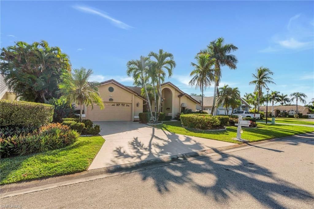 8866 Banyan Cove Cir, Fort Myers, FL 33919 Photo