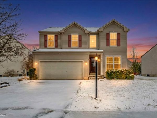 9642 Sunray Drive, Olmsted Twp, OH 44138