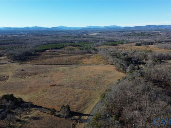 3908 Rock Island Road, Scottsville, VA 24590