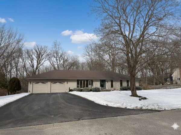 14320 Westwood Trail, Woodstock, IL 60098