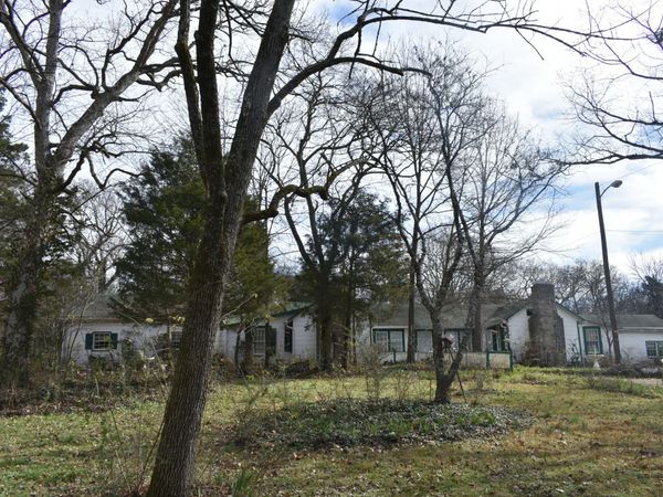 209 Hillcrest Dr, Madison, TN 37115