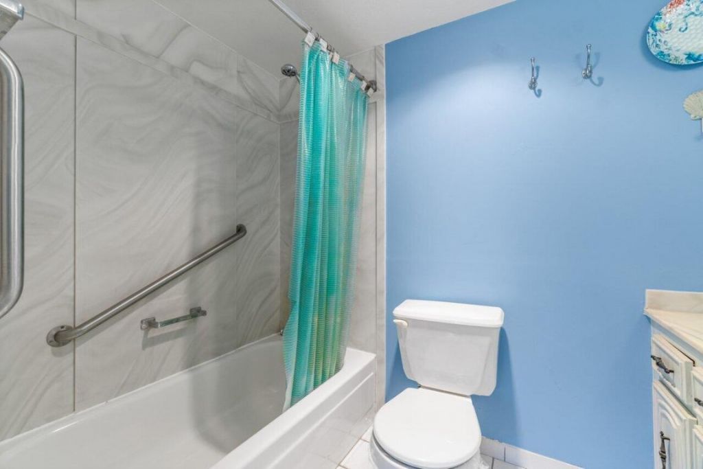 2460 SW 22nd Avenue, Unit 809, Delray Beach, FL 33445 Photo