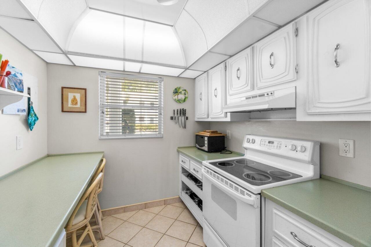 2460 SW 22nd Avenue, Unit 809, Delray Beach, FL 33445 Photo