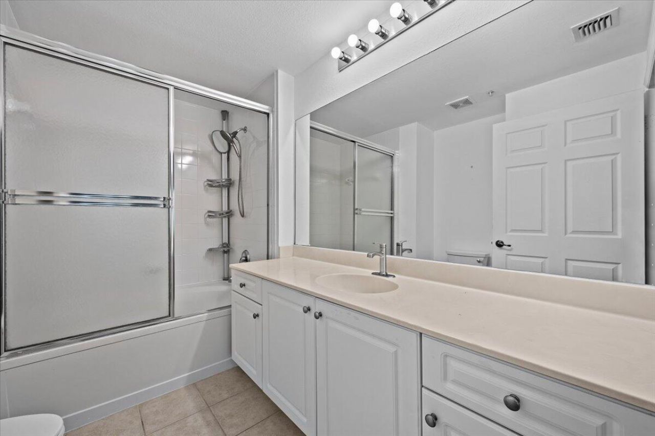 2804 Sarento Place, Unit 303, Palm Beach Gardens, FL 33410 Photo