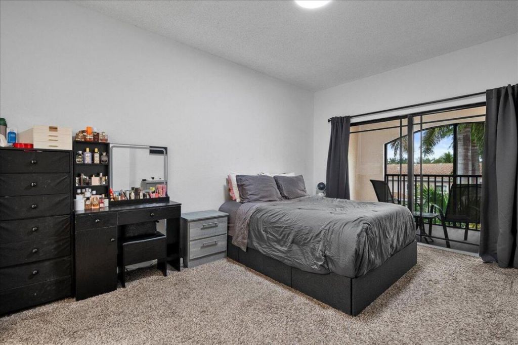 2804 Sarento Place, Unit 303, Palm Beach Gardens, FL 33410 Photo