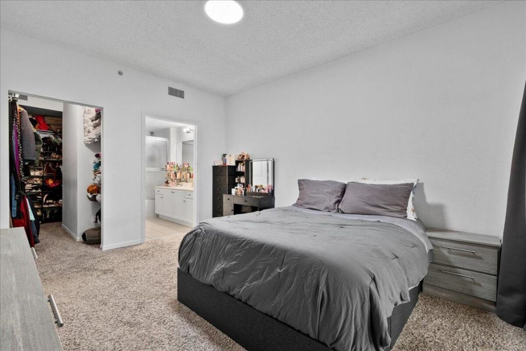 2804 Sarento Place, Unit 303, Palm Beach Gardens, FL 33410 Photo