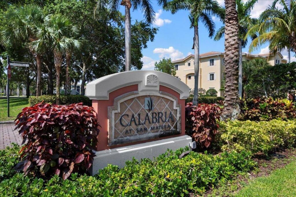 2804 Sarento Place, Unit 303, Palm Beach Gardens, FL 33410 Photo