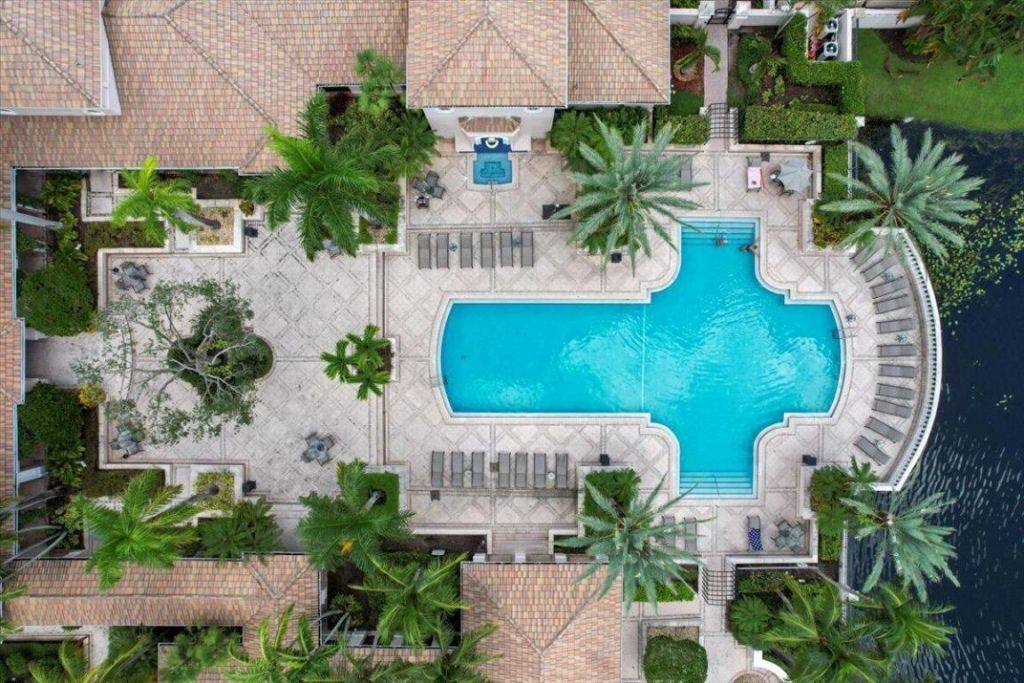 2804 Sarento Place, Unit 303, Palm Beach Gardens, FL 33410 Photo