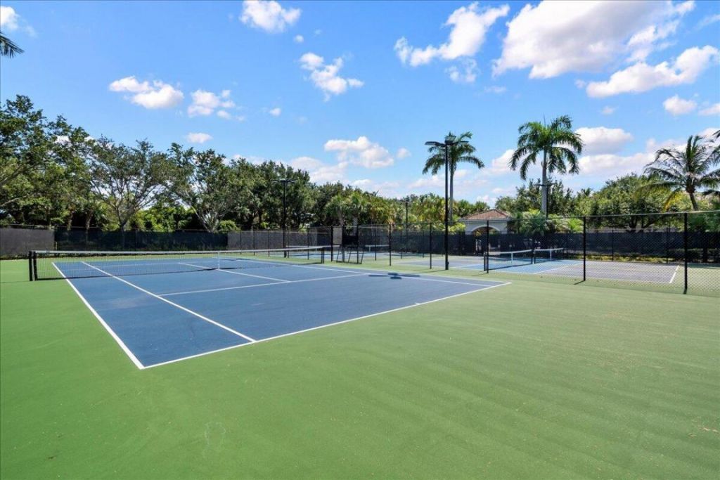 2804 Sarento Place, Unit 303, Palm Beach Gardens, FL 33410 Photo