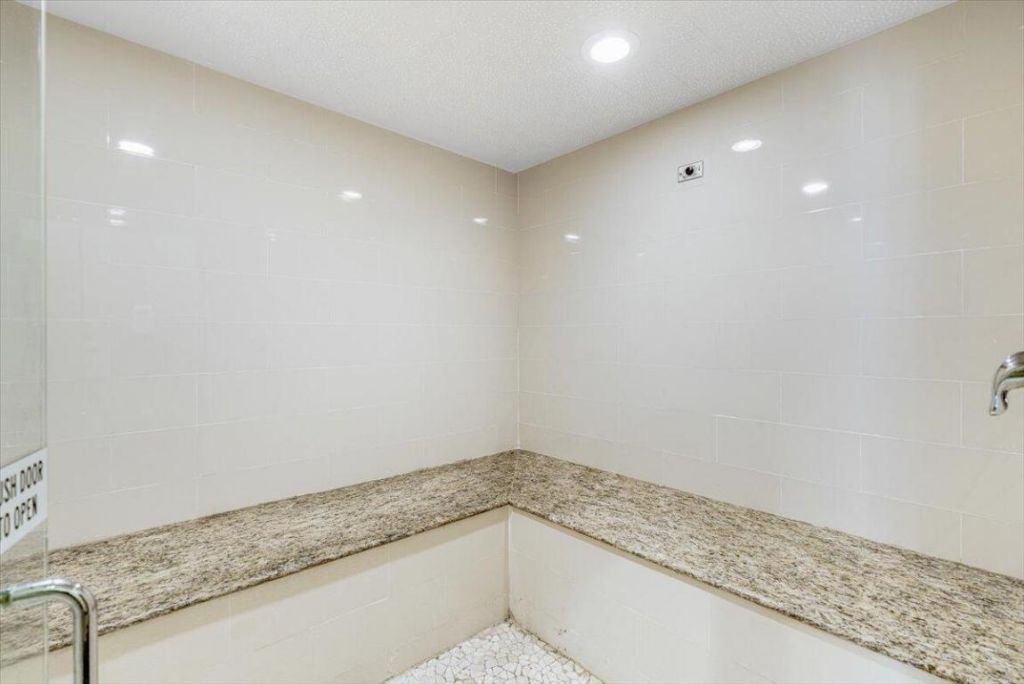 2804 Sarento Place, Unit 303, Palm Beach Gardens, FL 33410 Photo