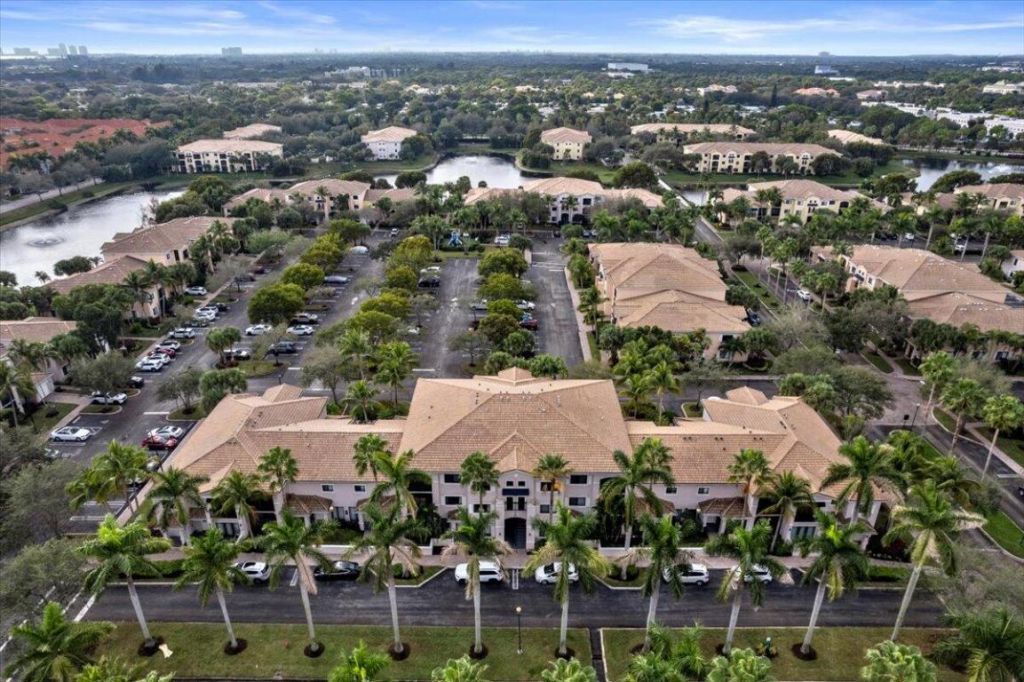 2804 Sarento Place, Unit 303, Palm Beach Gardens, FL 33410 Photo