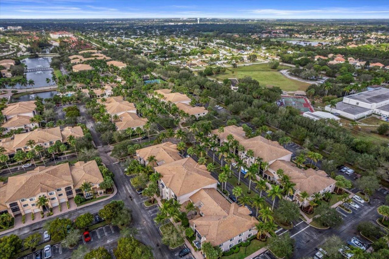 2804 Sarento Place, Unit 303, Palm Beach Gardens, FL 33410 Photo