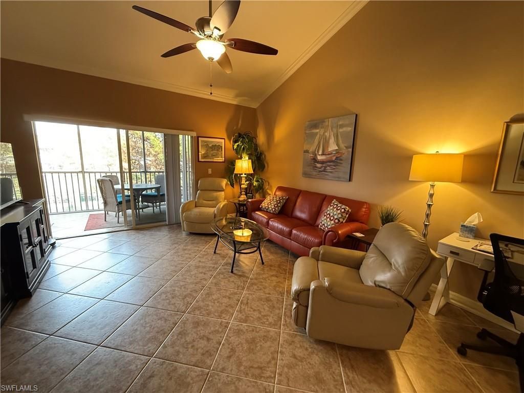 1076 Winding Pines Cir, Unit 203, Cape Coral, FL 33909 Photo