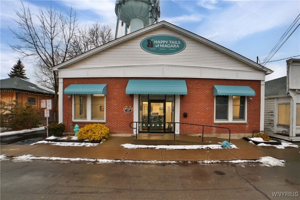 120 Lockport Street, Youngstown, NY 14174 Main Photo