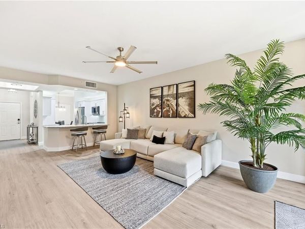 401 Bayfront PL, Unit 3307, NAPLES, FL 34102