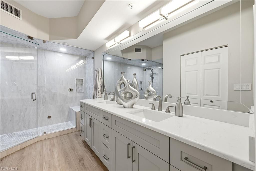 401 Bayfront Pl, Unit 3307, Naples, FL 34102 Photo