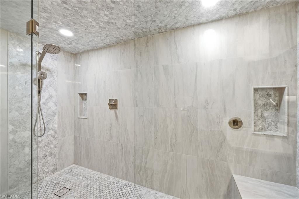 401 Bayfront Pl, Unit 3307, Naples, FL 34102 Photo