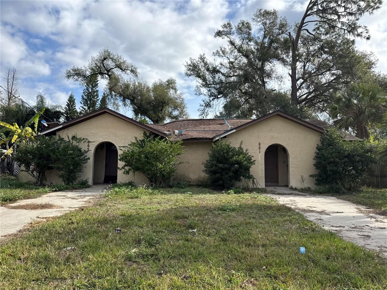 801 N Kingsway Road, Seffner, FL 33584 Main Photo