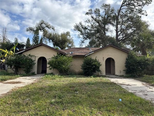 801 N KINGSWAY ROAD, SEFFNER, FL 33584