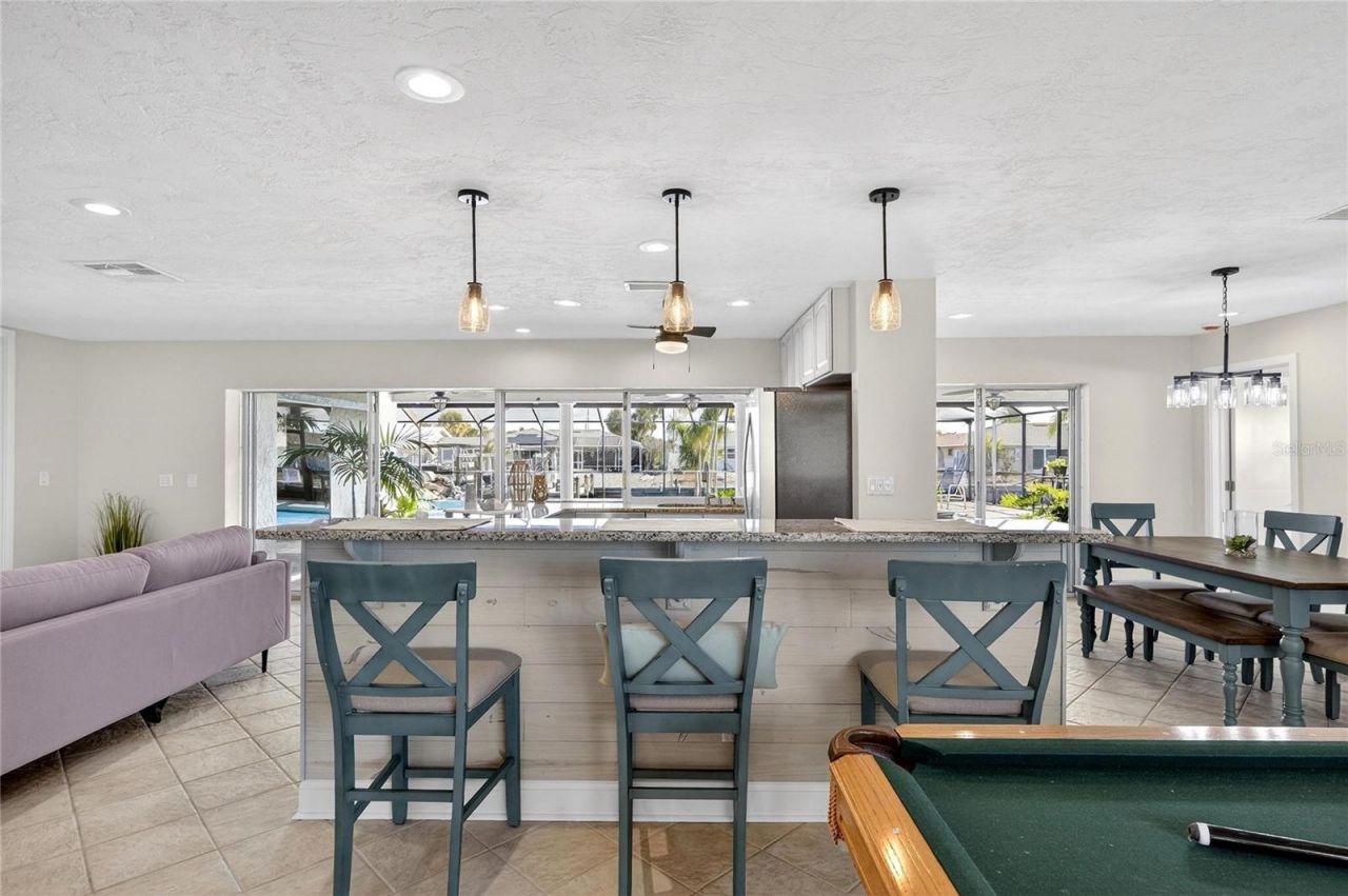 6307 Cottonwood Lane, Apollo Beach, FL 33572 Photo