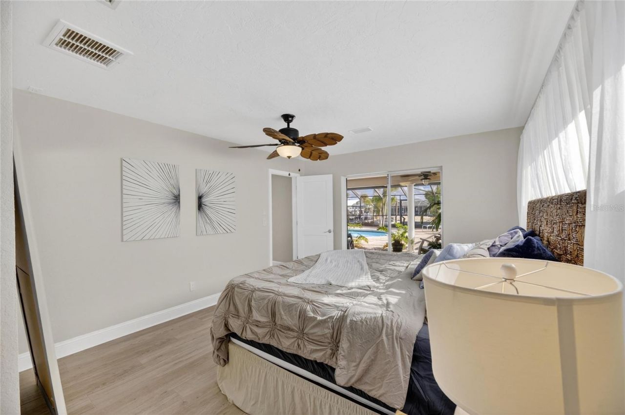 6307 Cottonwood Lane, Apollo Beach, FL 33572 Photo