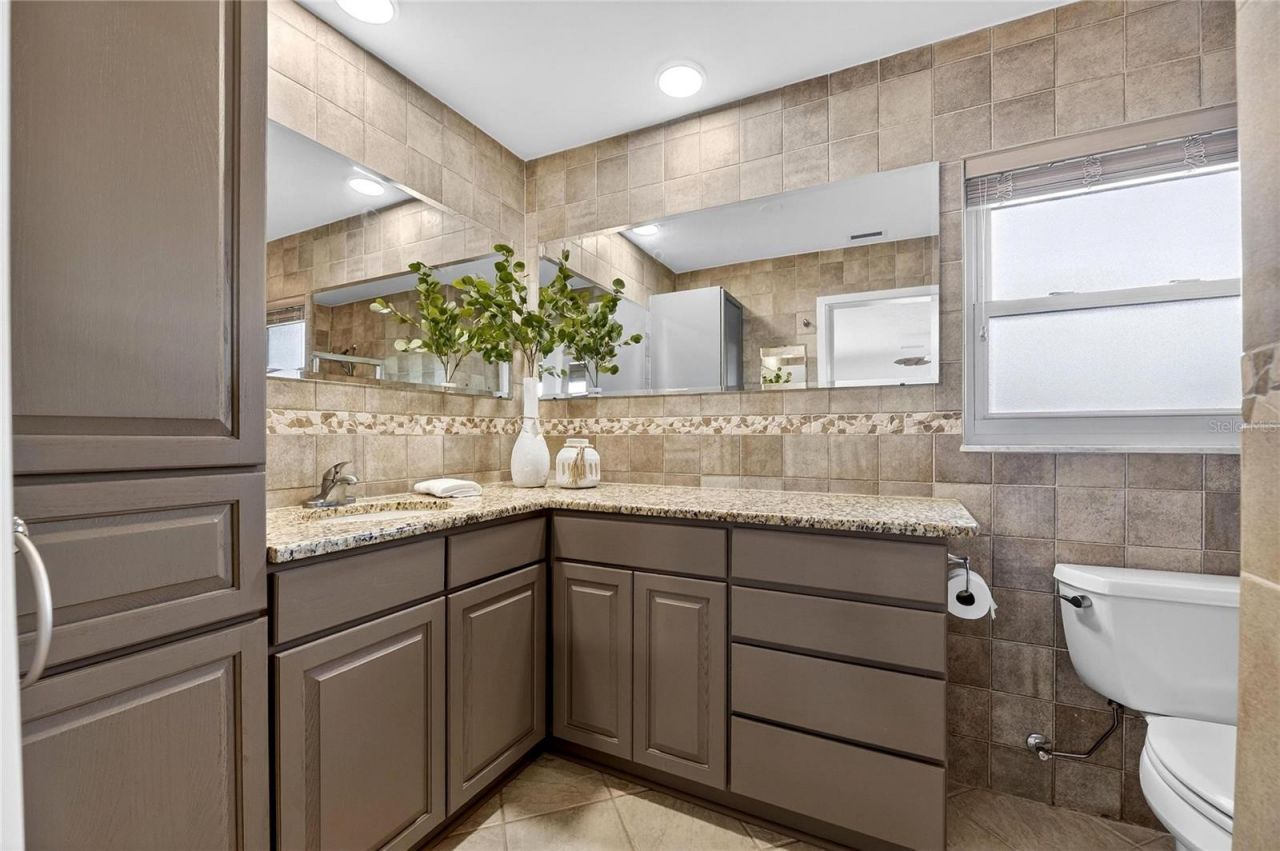 6307 Cottonwood Lane, Apollo Beach, FL 33572 Photo