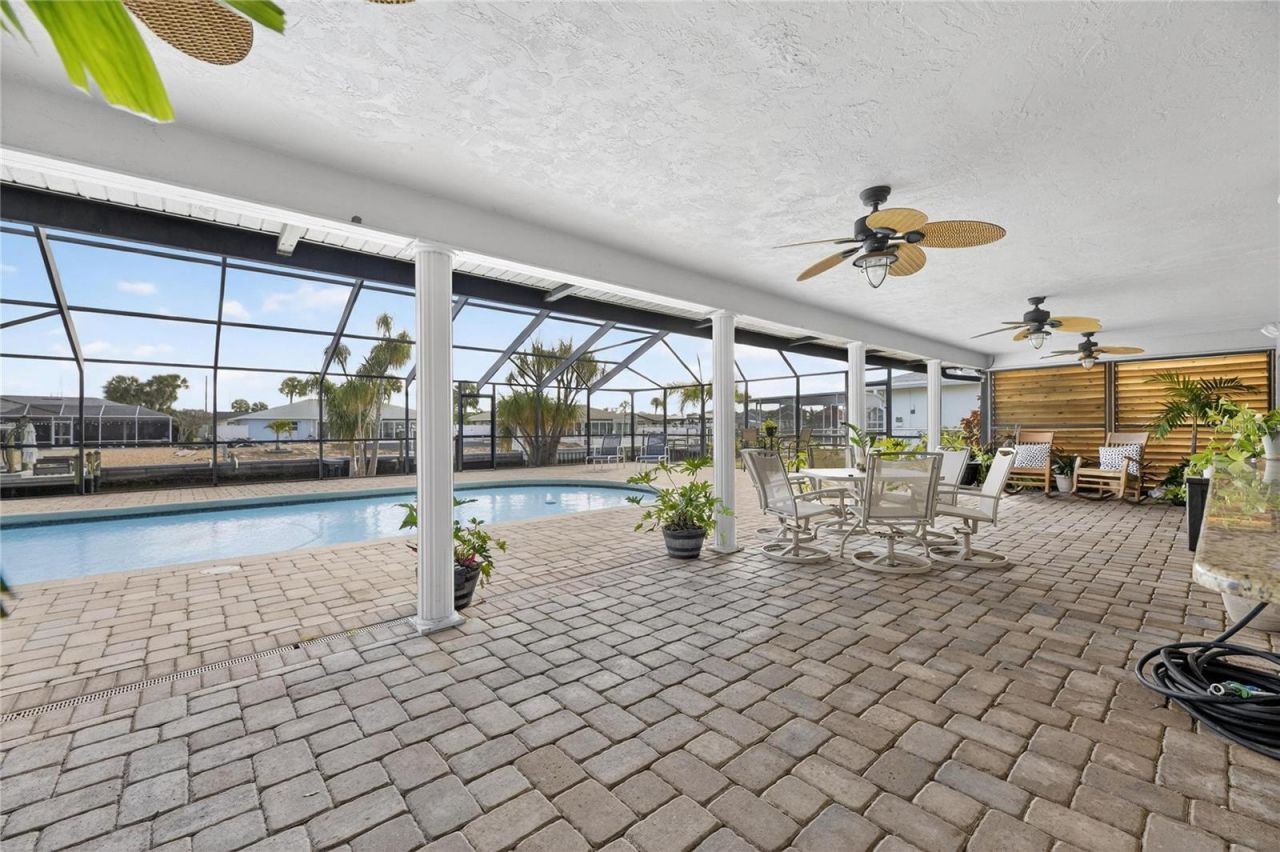 6307 Cottonwood Lane, Apollo Beach, FL 33572 Photo