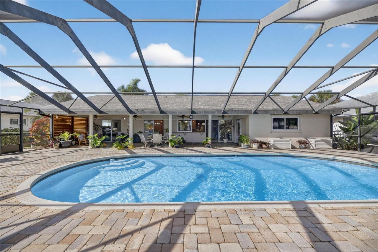 6307 Cottonwood Lane, Apollo Beach, FL 33572 Photo