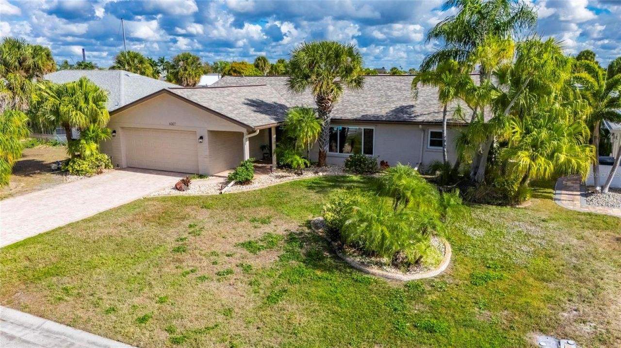 6307 Cottonwood Lane, Apollo Beach, FL 33572 Photo