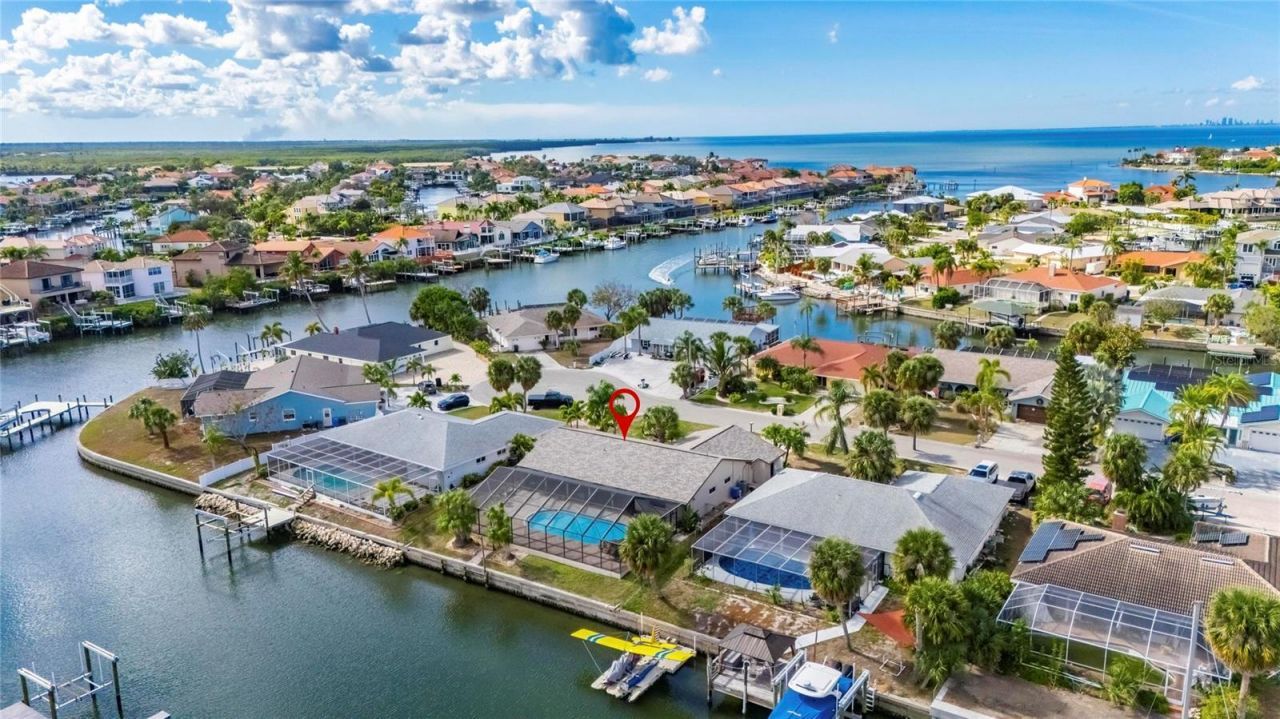 6307 Cottonwood Lane, Apollo Beach, FL 33572 Photo