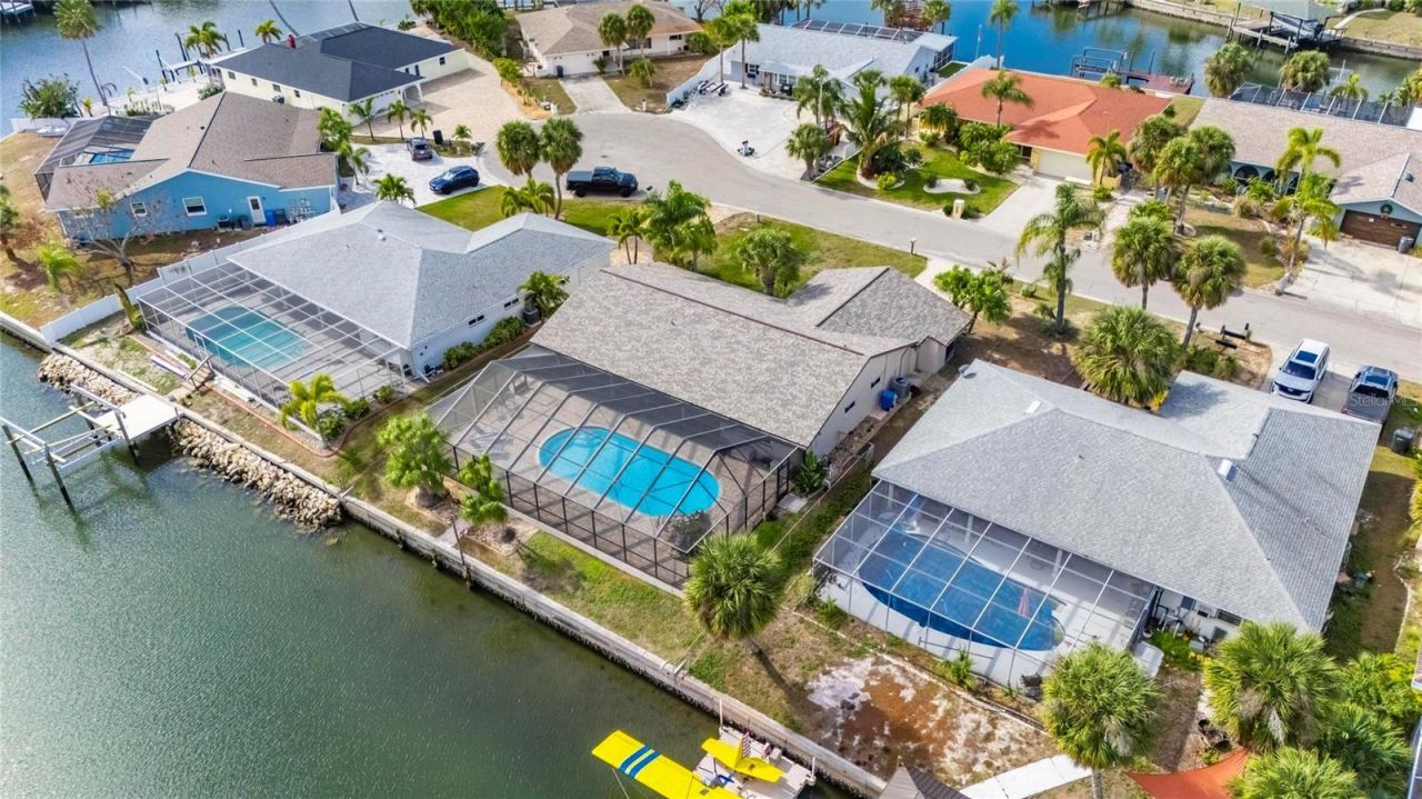 6307 Cottonwood Lane, Apollo Beach, FL 33572 Photo
