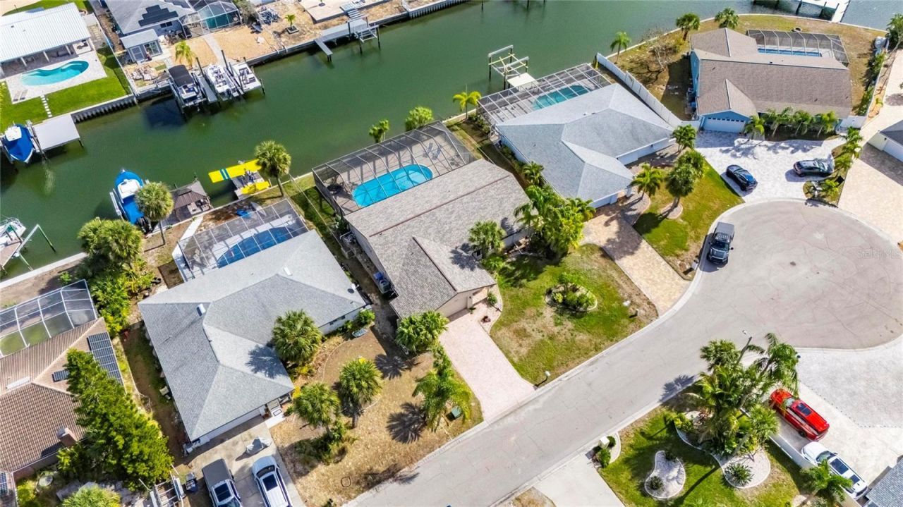 6307 Cottonwood Lane, Apollo Beach, FL 33572 Photo