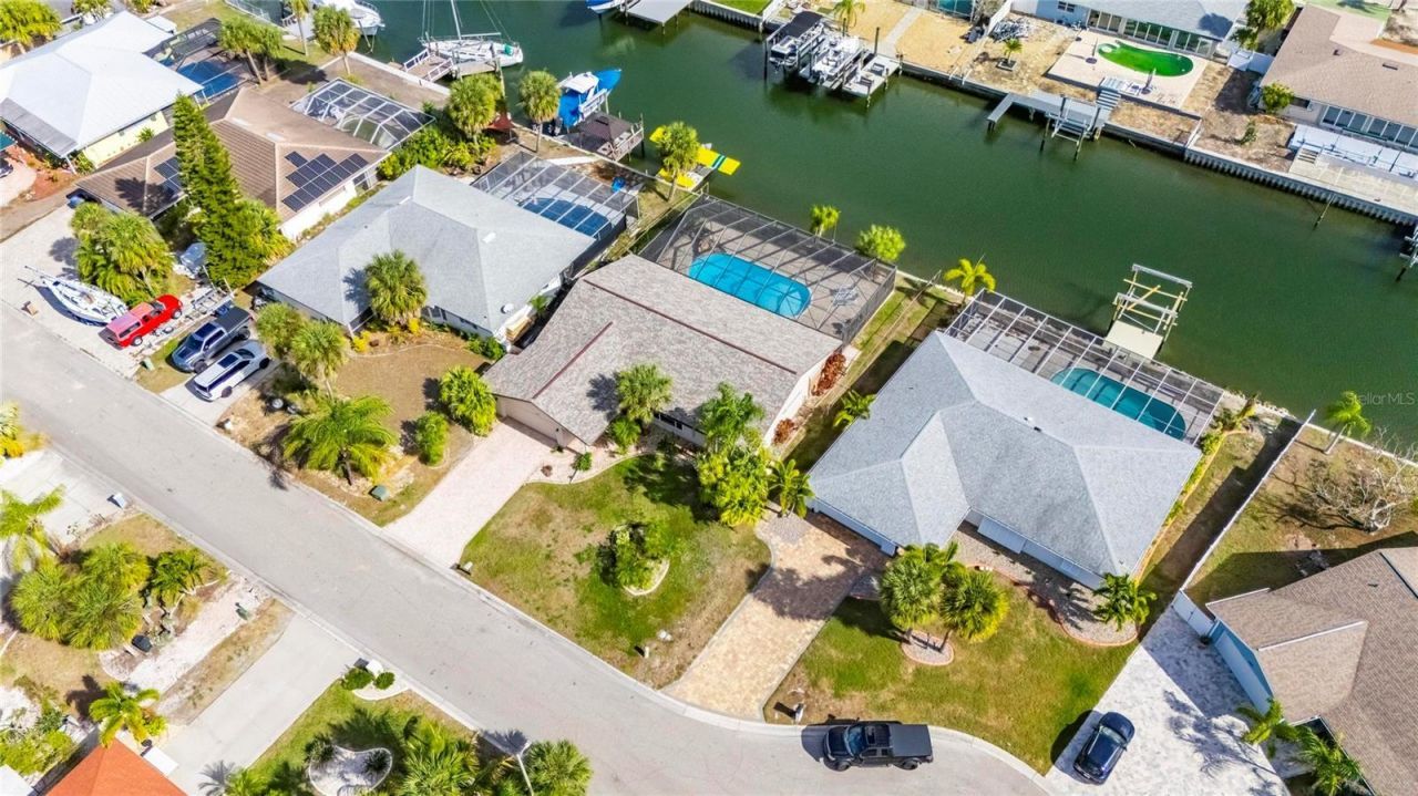 6307 Cottonwood Lane, Apollo Beach, FL 33572 Photo