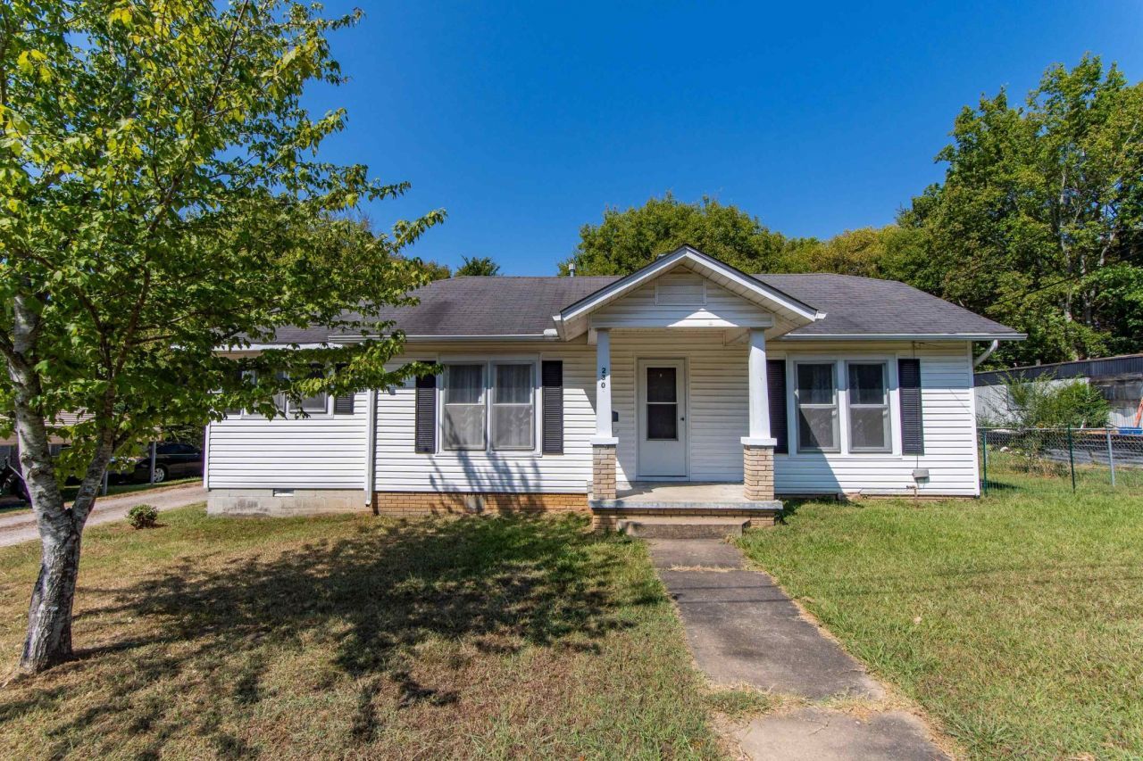 230 White St, Savannah, TN 38372 Main Photo