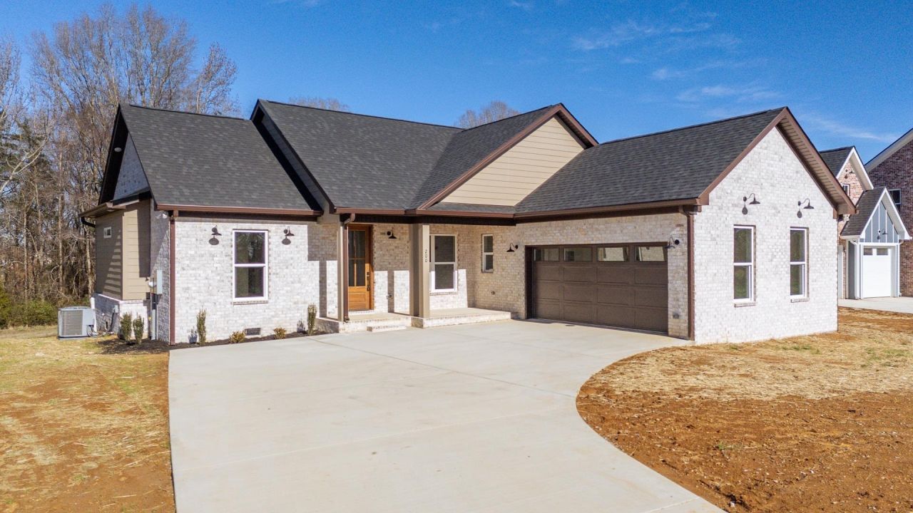 200 Belvedere Cir, Savannah, TN 38372 Main Photo