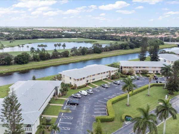 1905 NW 18th Street, Unit 101, Delray Beach, FL 33445