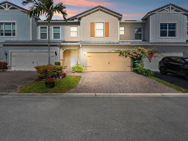 3953 Black Olive Ln, Hollywood, FL 33021