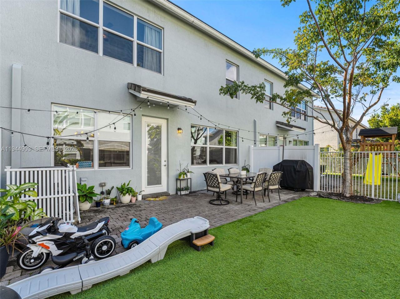 3953 Black Olive Ln, Hollywood, FL 33021 Photo