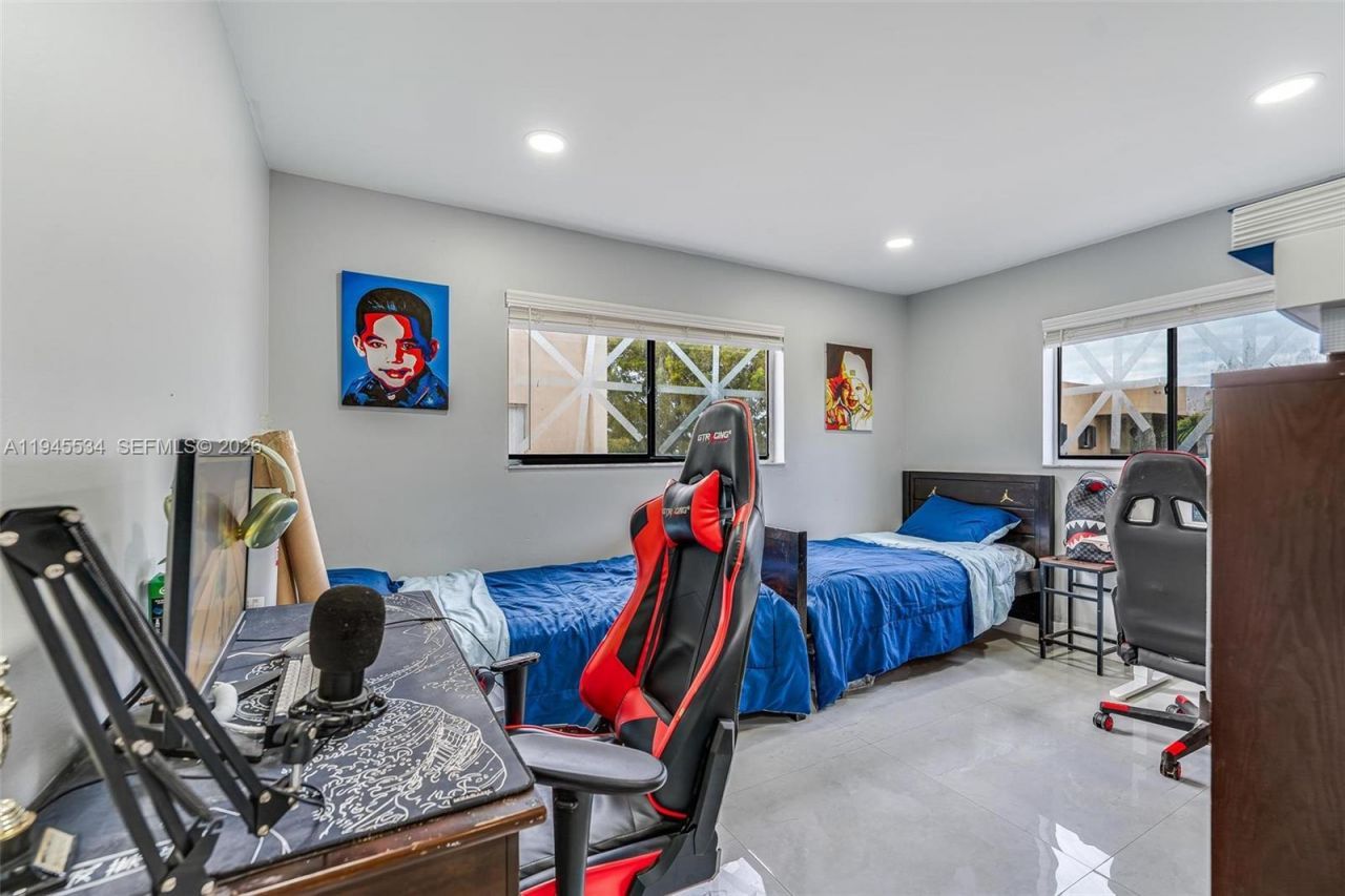 8635 NW 8th St, Unit 413, Miami, FL 33126 Photo