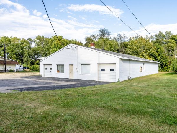 402 E Il Route 64, Mount Morris, IL 61054