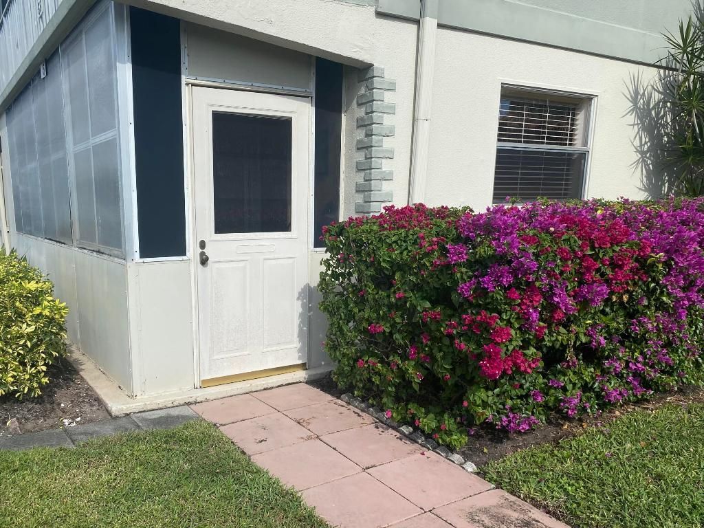 64 Flanders B, Unit 64, Delray Beach, FL 33484 Photo