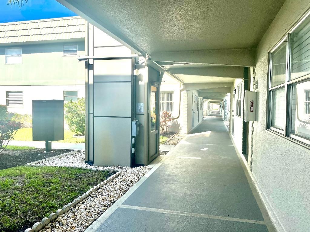 64 Flanders B, Unit 64, Delray Beach, FL 33484 Photo