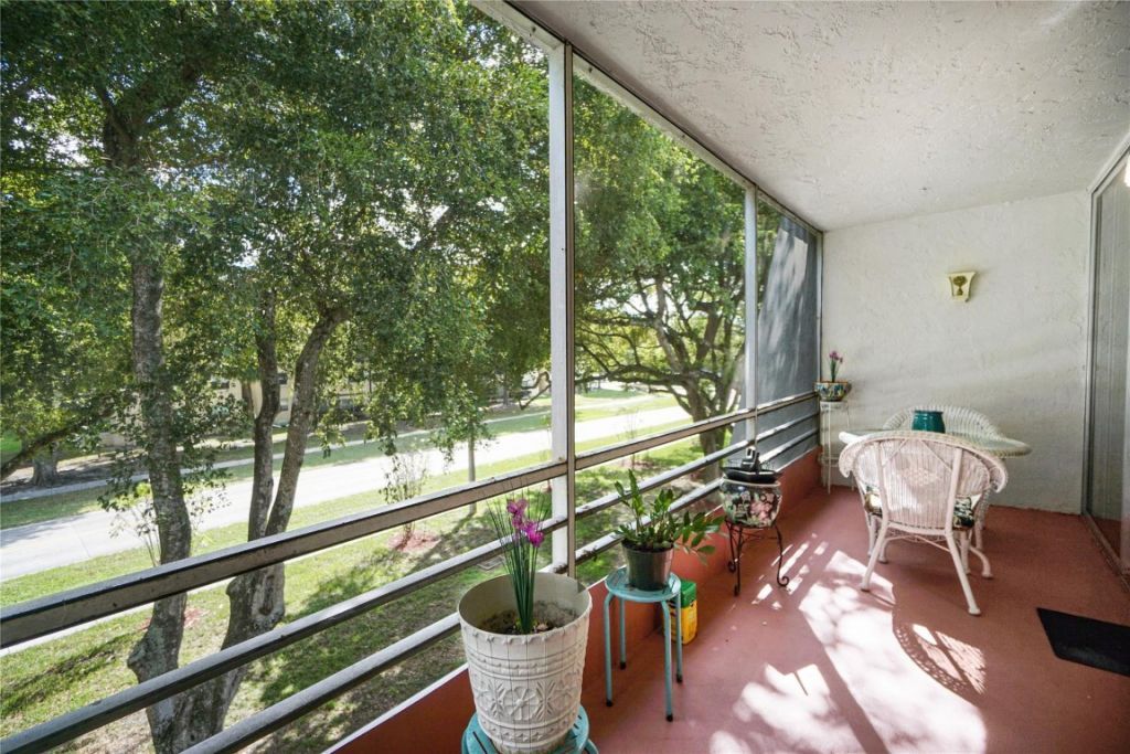 9101 Lime Bay Blvd, Unit 308, Tamarac, FL 33321 Photo